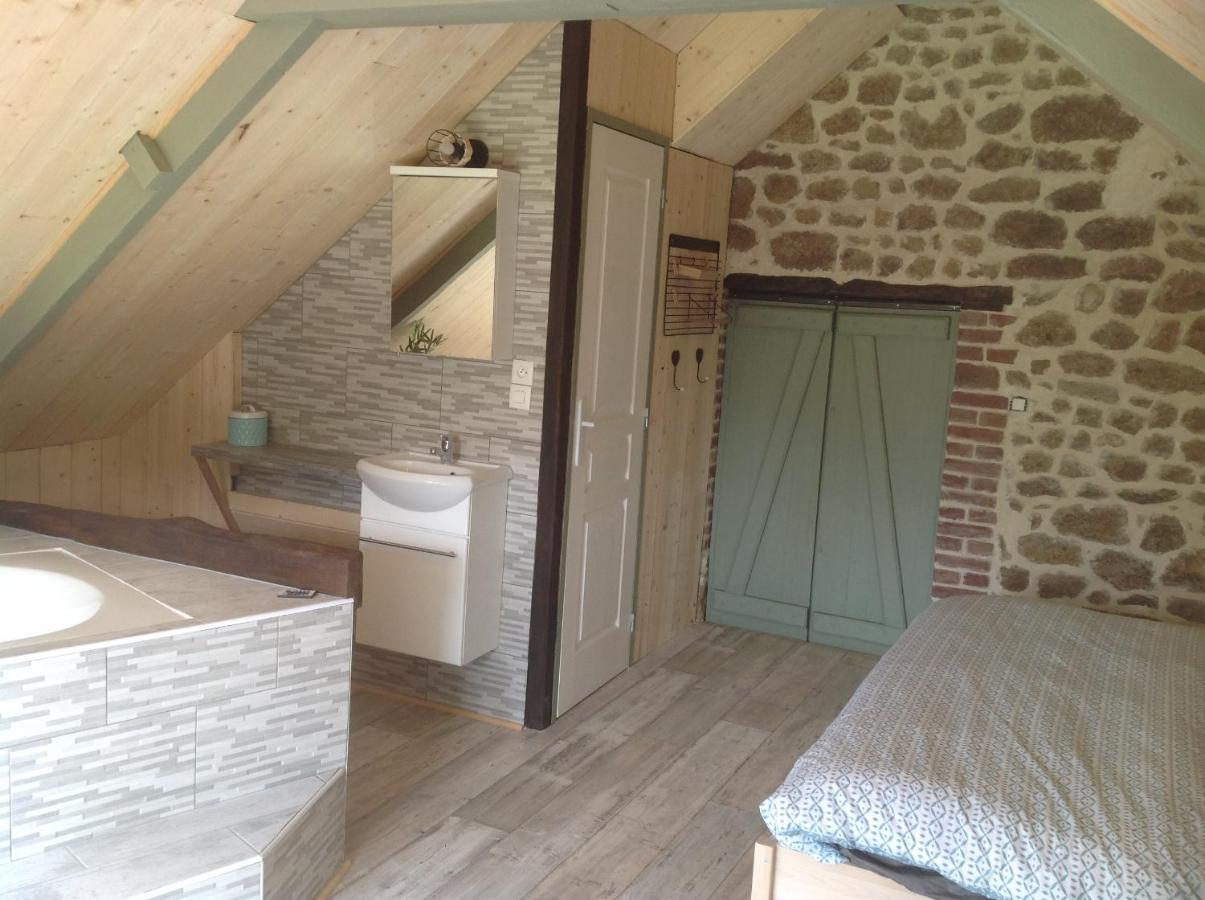 Les Rocailles Hotel La Foret-Auvray Екстериор снимка