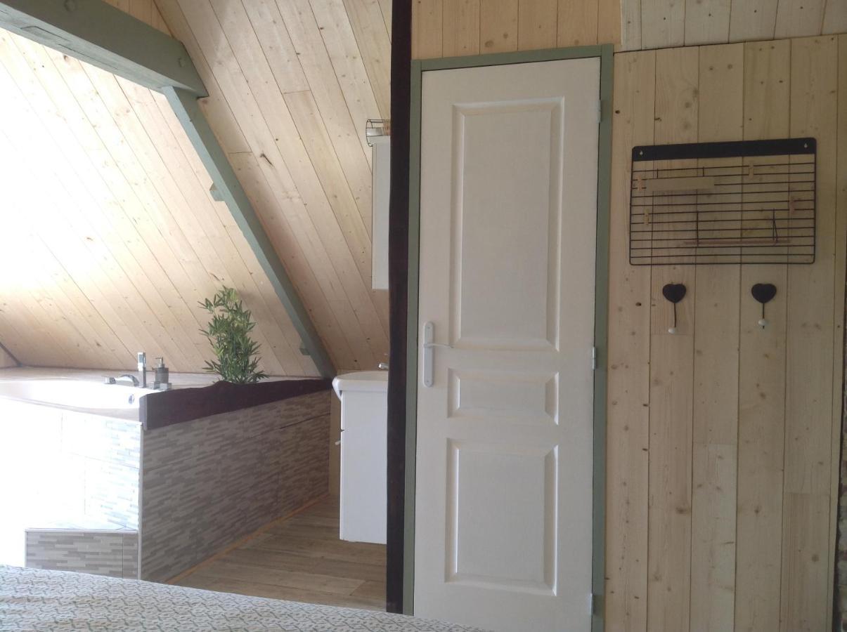 Les Rocailles Hotel La Foret-Auvray Екстериор снимка