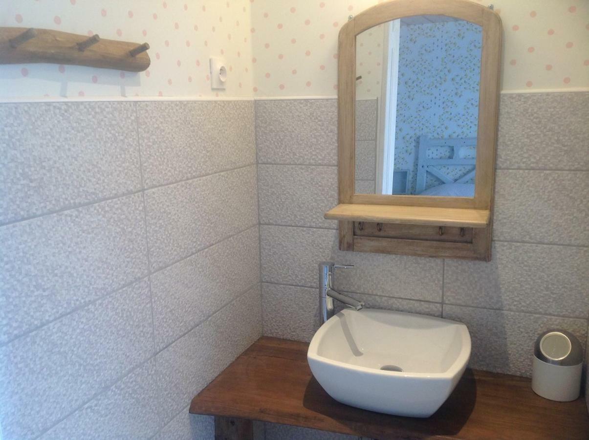 Les Rocailles Hotel La Foret-Auvray Екстериор снимка