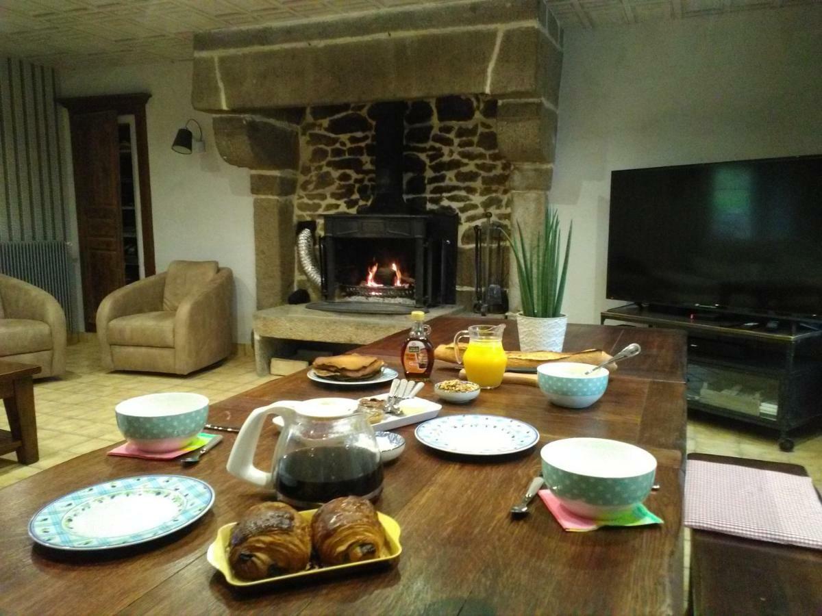 Les Rocailles Hotel La Foret-Auvray Екстериор снимка