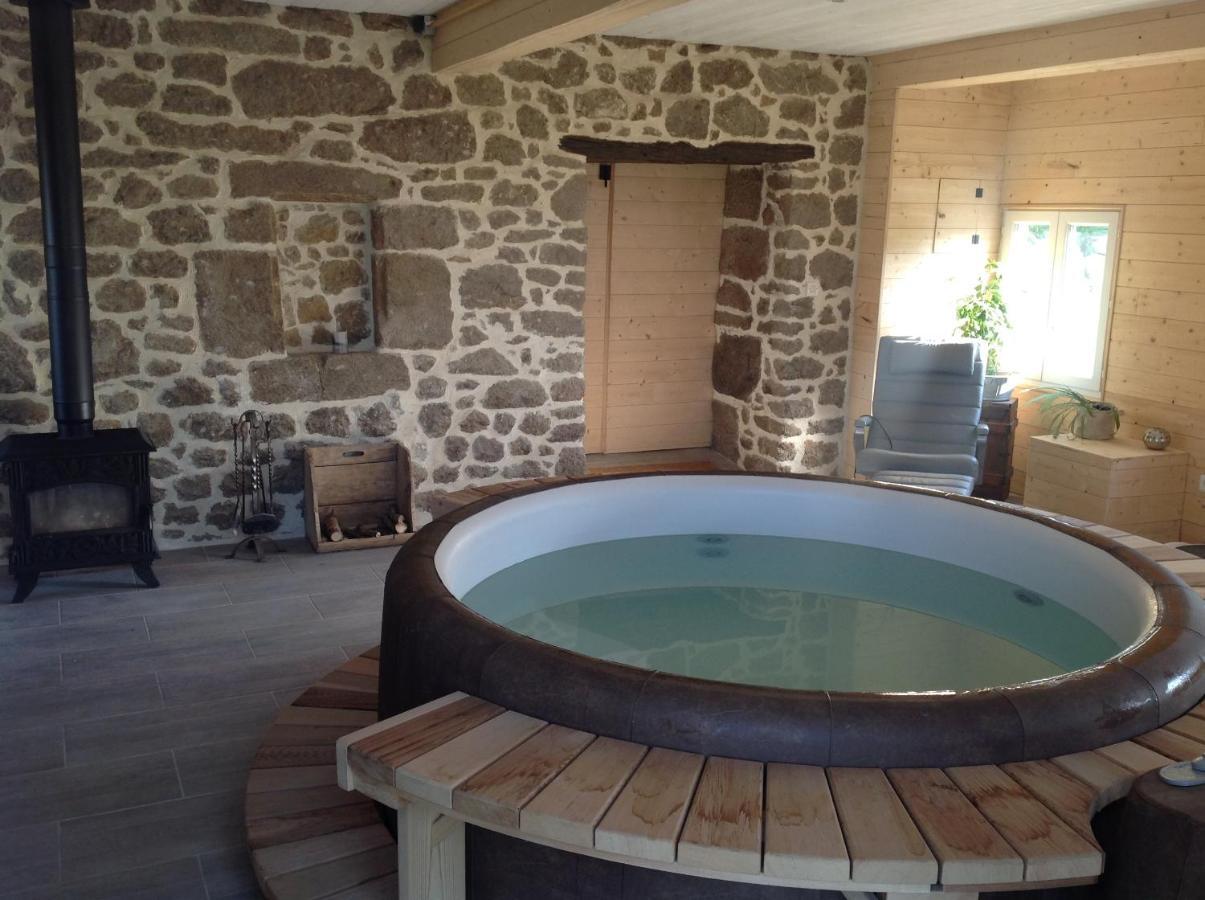 Les Rocailles Hotel La Foret-Auvray Екстериор снимка
