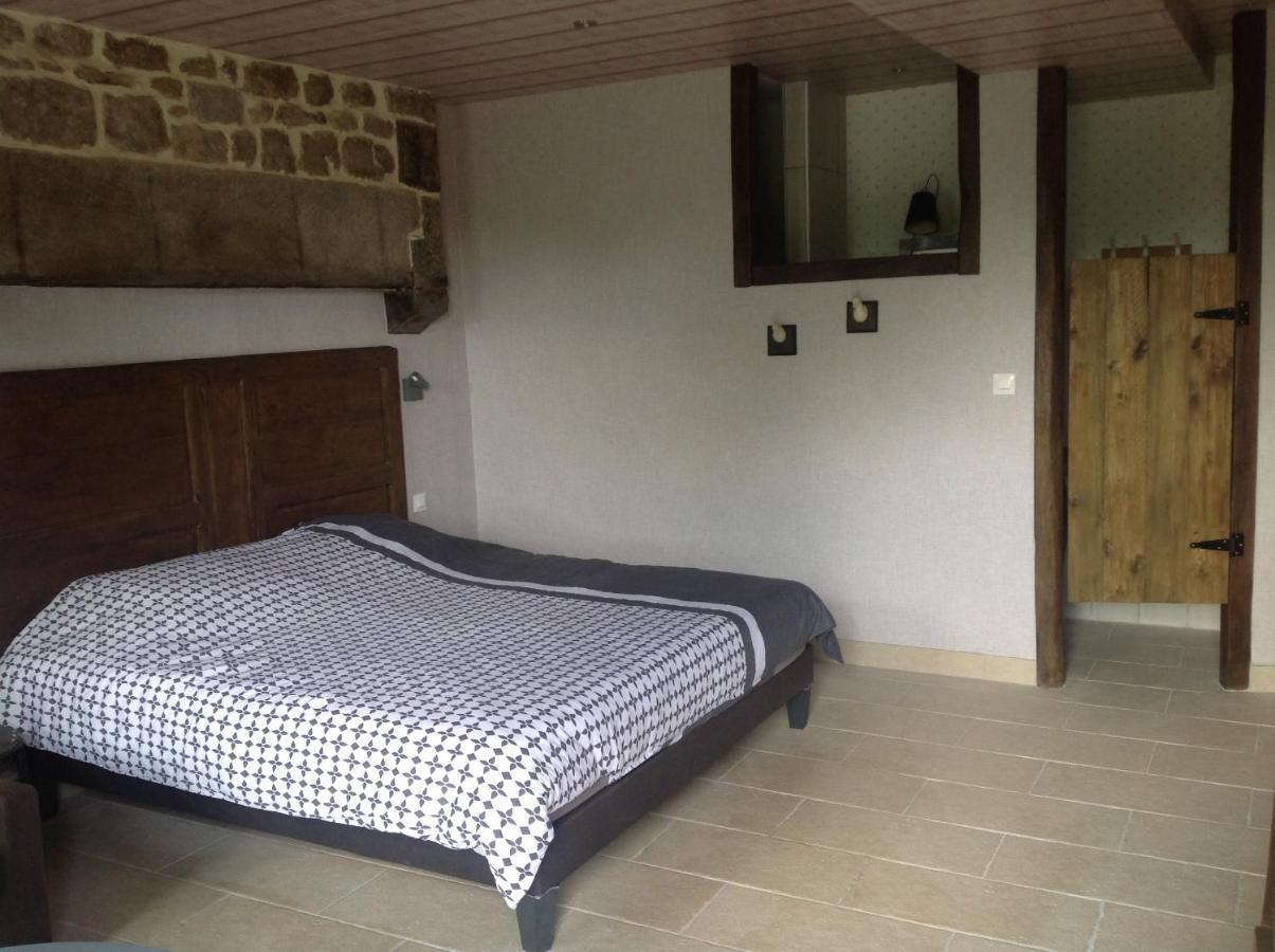 Les Rocailles Hotel La Foret-Auvray Екстериор снимка