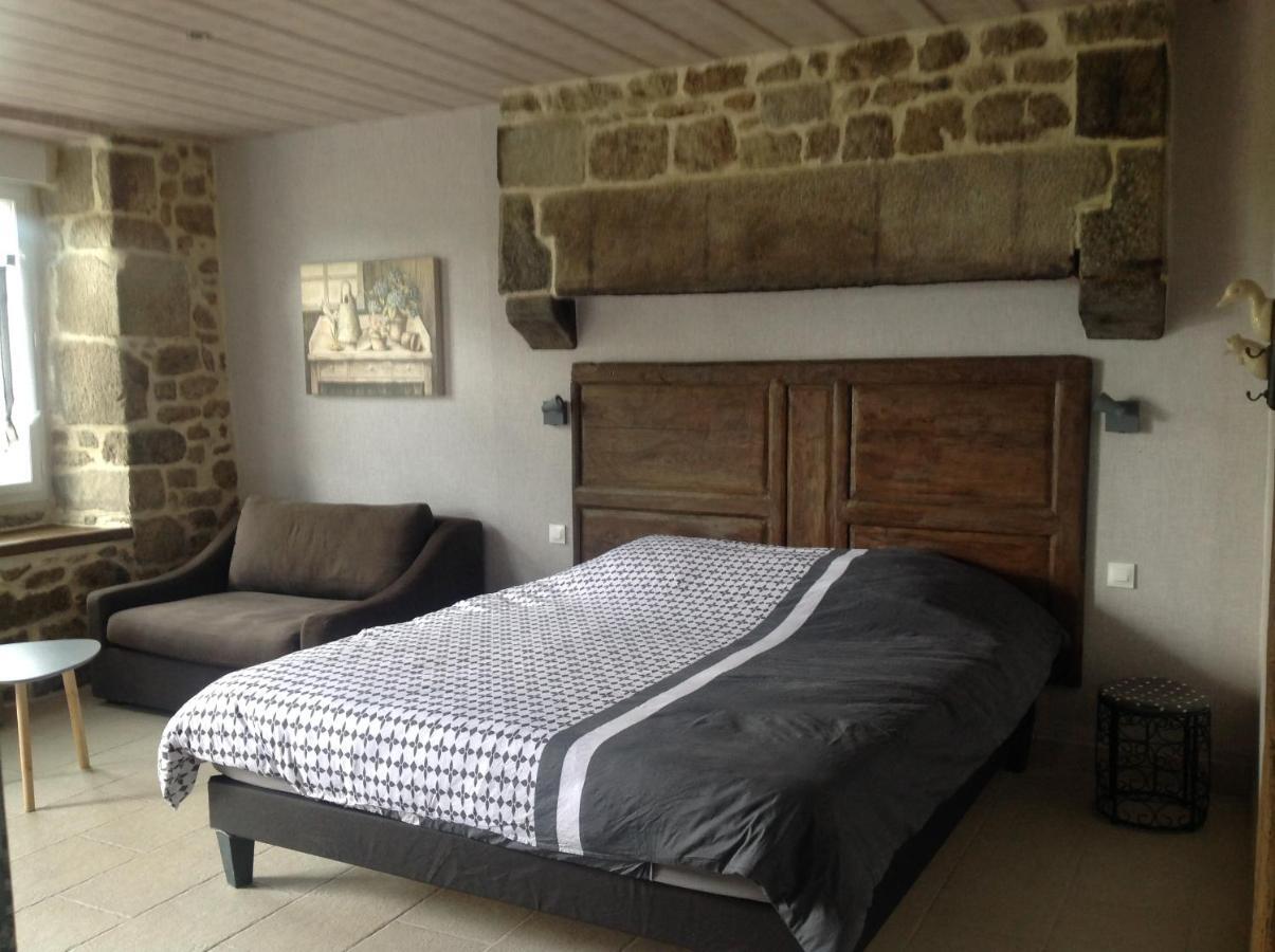 Les Rocailles Hotel La Foret-Auvray Екстериор снимка